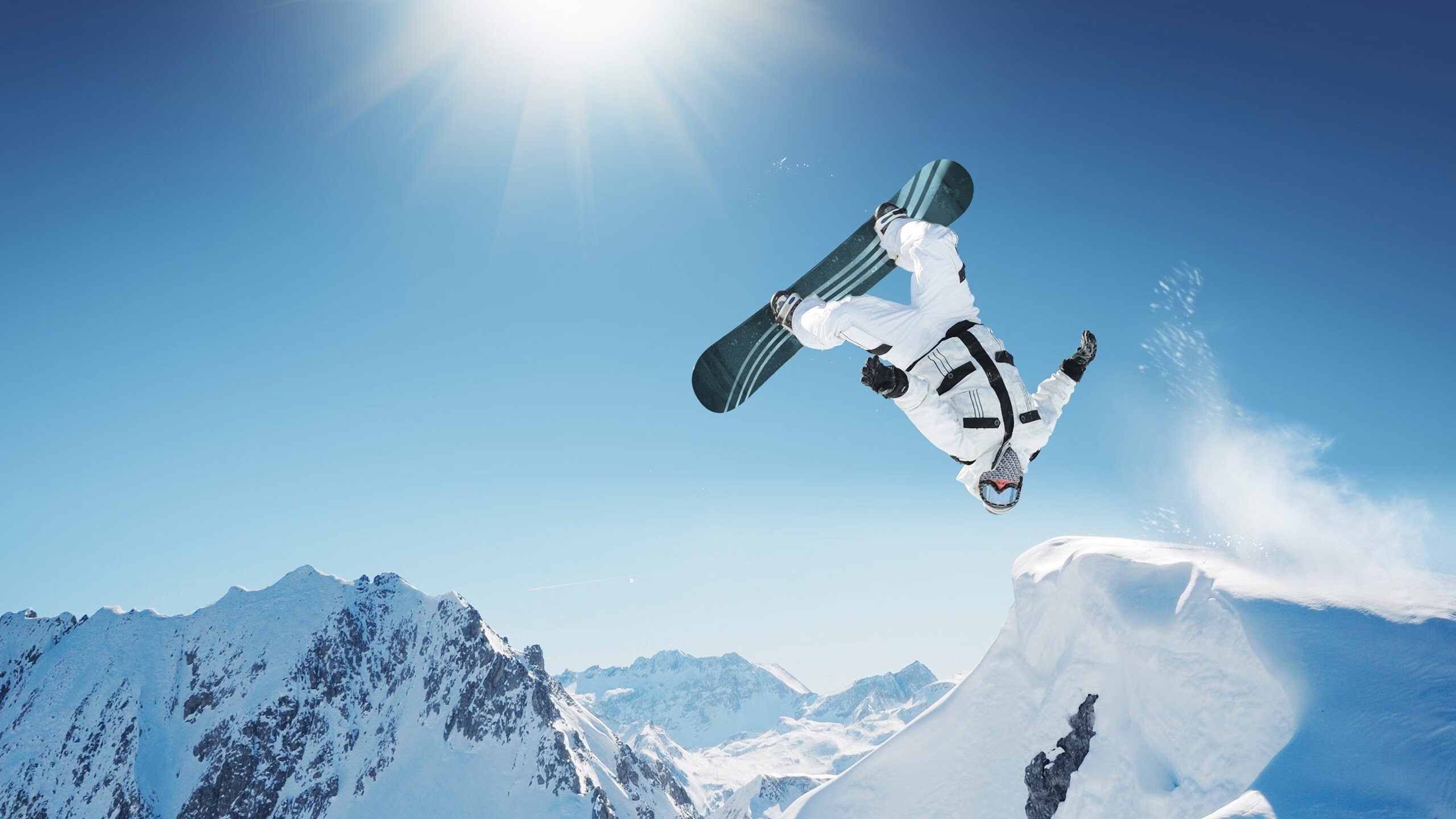 “雪地传说:白色战场上的速度传奇”,雪地传说书籍